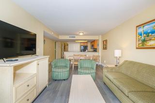 Oceanfront 3 Bedroom Condo! Sleeps 10 Guests! Compass Cove Mariner Tower 1216 - Myrtle Beach - 5