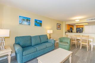 Gorgeous Oceanfront 3 Bedroom Condo! Sleeps 10 Guests! Compass Cove Mariner Tower 1217 - Myrtle Beach - 5