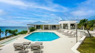 Luxurious 5BR Villa With Panoramic View - Les Terres Basses - 6