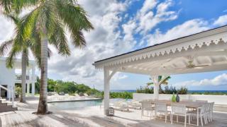 Stunning 6BR Villa Near Longue Bay Beach - 4