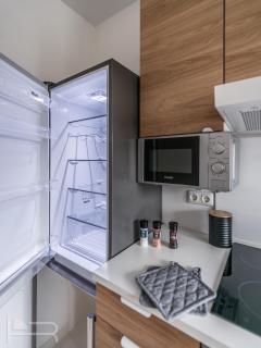 Voll ausgestattete Apartments mit Einzelbetten - Küche - WLAN - PKW-Parkplatz - 3