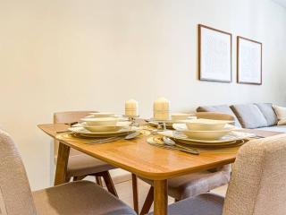 DreamShoma -1B Spacious Apartment with a Lake View - 7