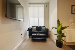 Vibrant 1 Bed Apartment, FREE Parking, North Church St, Sheffield City Centre - Hosted by Stay Host Save - - 6