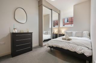 Vibrant 1 Bed Apartment, FREE Parking, North Church St, Sheffield City Centre - Hosted by Stay Host Save - - 0