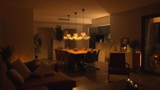 Maison avec terrasse en bois et piscine - 1