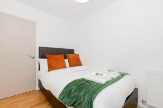 Charming 3BR Duplex in Wembley, 5 Minutes to Tube - Brent - 3
