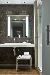AC Hotel by Marriott Seattle Bellevue/Downtown - Bellevue - 4
