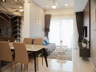 High-floor 2BR apartment in district 1, Hochiminh - Ho Chi Minh - 3