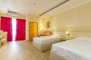 Phoenicia Luxury Hotel - 9