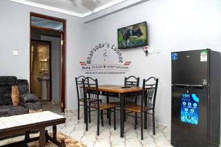 Rhapsody's Lounge - 6