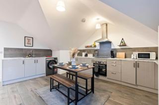 Modern & cosy 2BR apartment w Balcony & Netflix - Oxford - 6