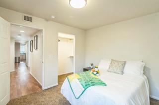 Modern & Spacious Apartment Just 5 Mins from DT - Eugene - 8