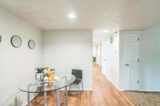 Furnished Cozy Retreat Minutes from Autzen Stadium - 3