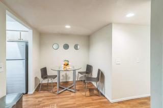 Furnished Cozy Retreat Minutes from Autzen Stadium - 6