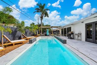 Modern 4BR-2BA Family POOL House 5 mins Lauderdale-by-the-Sea & Pompano Beaches - Fort Lauderdale - 0