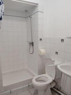 Economique - T2 Intramuros avec Balcon et Parking privé - Avignone - 1