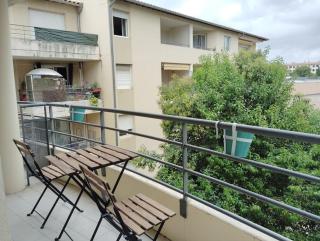 Economique - T2 Intramuros avec Balcon et Parking privé - Avignone - 3