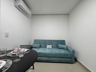 Studio Moderno no Sudoeste: Garagem e Tudo a Pé - 1