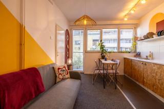 Sunny & Bright Central - 6