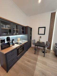 Deco Studio City Residence - 4