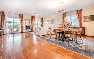 5 Bedroom Awesome Home In Reus - Reus - 7