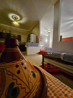 The Pearl of The Kasbah With a Terrace and breakfast-Entire House - Tangier - 9