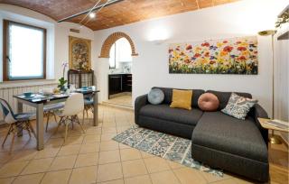 Amazing Apartment In Bettolle With Wifi - Bettolle - 1