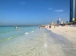 Luxury Sea View Amazing Room Double Bed - ROOM INSIDE APARTMENT - Ajman - 4