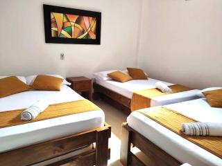 Hospedaje Casa Silvana - 1
