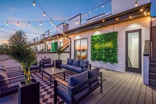 Rooftop Hot Tub City Views Pac-Man Pool Table - Nashville - 1