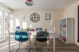 Dudley-hospital-3bed-parking-long Stay-contractor - Woodside - 2