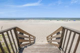 Camp David Side B- pool beach view - 7