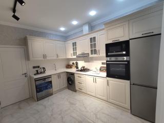 Private Appt in White Tower - 1