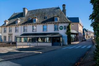 Logis Hôtel Restaurant Auberge de la Xaintrie - 0