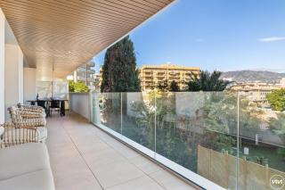 ViVi Homes - Jade Beautiful Apartment with Spa, Pool and Cinema 200 meters from the beach - Fuengirola - 2