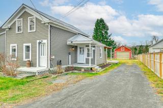 The Olde Westerlo Village House Less Than half Mi to Park - - 8