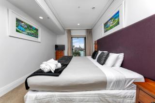 Luxurious & Spacious Living with Breathtaking Views - Auckland - 6
