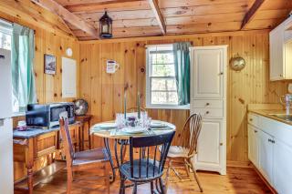 Knotty Kabin Rustic Waterboro Cabin By Lake - 5