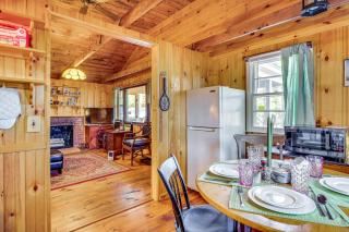 Camp Crescendo Rustic Waterboro Cabin By Lake - Acton - 2
