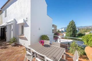 Spacious House with 3 Bedrooms and Private Pool - Marbella - 1