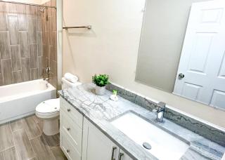 BRAND NEW HOME - First guests!! Amazing House Lake View 11 - 1