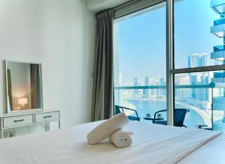 Modern 1bhk Unit with Canal View - Dubai - 0