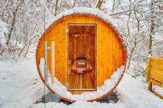 Hot Tub, Fire Pit and Barrel Sauna Poconos Abode - Long Pond - 8
