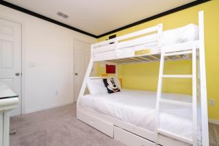 Opulent 4BR Townhome Private Pool, Solara Resort - 1543 CP - 1