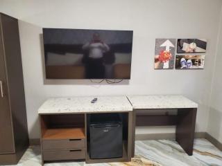 The Essence Hotel at JFK - 6