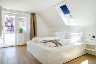 In't Dörp 2, super zentral gelegen, mit Balkon und Parkplatz - Greetsiel - 3