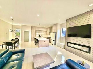 Brand-New 3Story Home with Rooftop in Midtown - 9