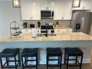 Spacious 8BR 8BA Combined Condos in Traverse City - Williamsburg - 5