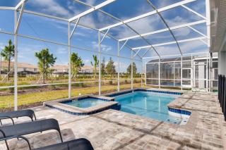 Enchanted Poolside Villa Luxury & Fun Await! - 1552 MC - Davenport - 0