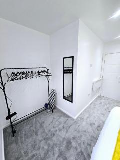 The Wembley Park Apartment - London - 4